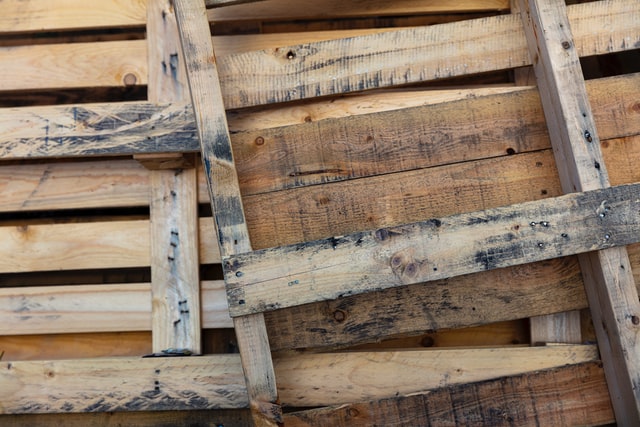 How much firewood do you get in a crate of kiln dried logs?